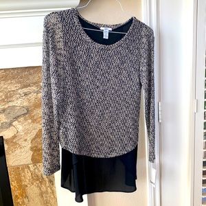 BarIII Size: Small Black and Tan Top